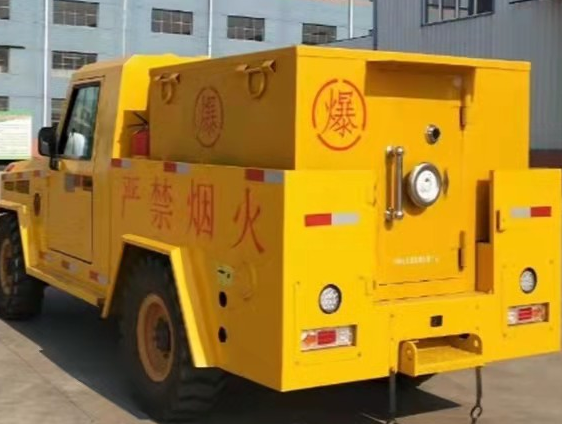滨城凯龙爆破器材运输车：保障爆破任务的安全运行