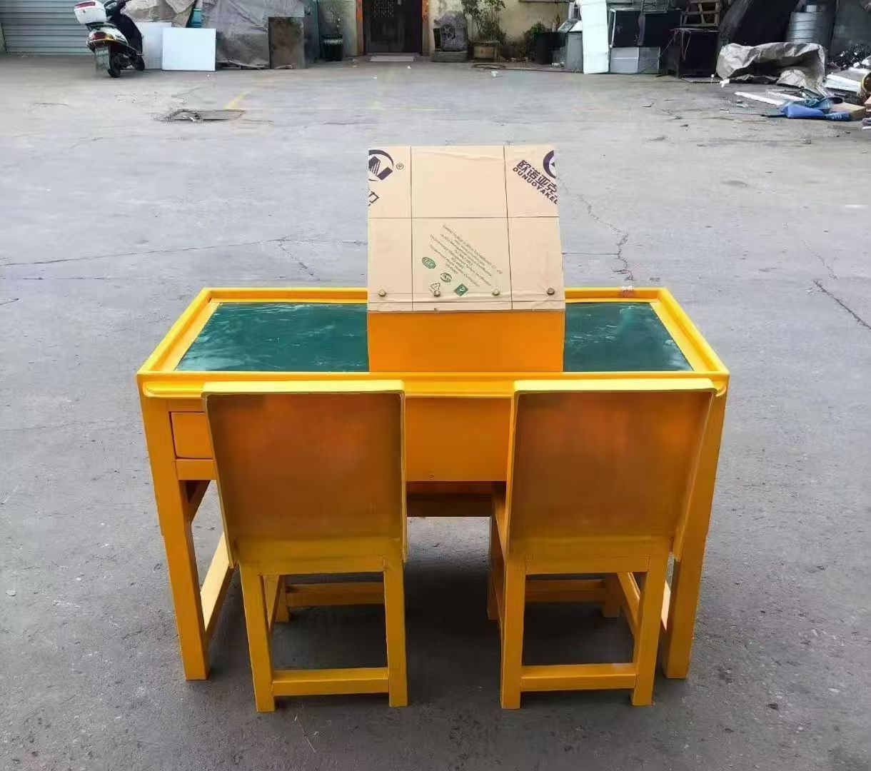 滨城防静电导通桌井下煤矿火工品发放桌：危险品流转的安全守护者